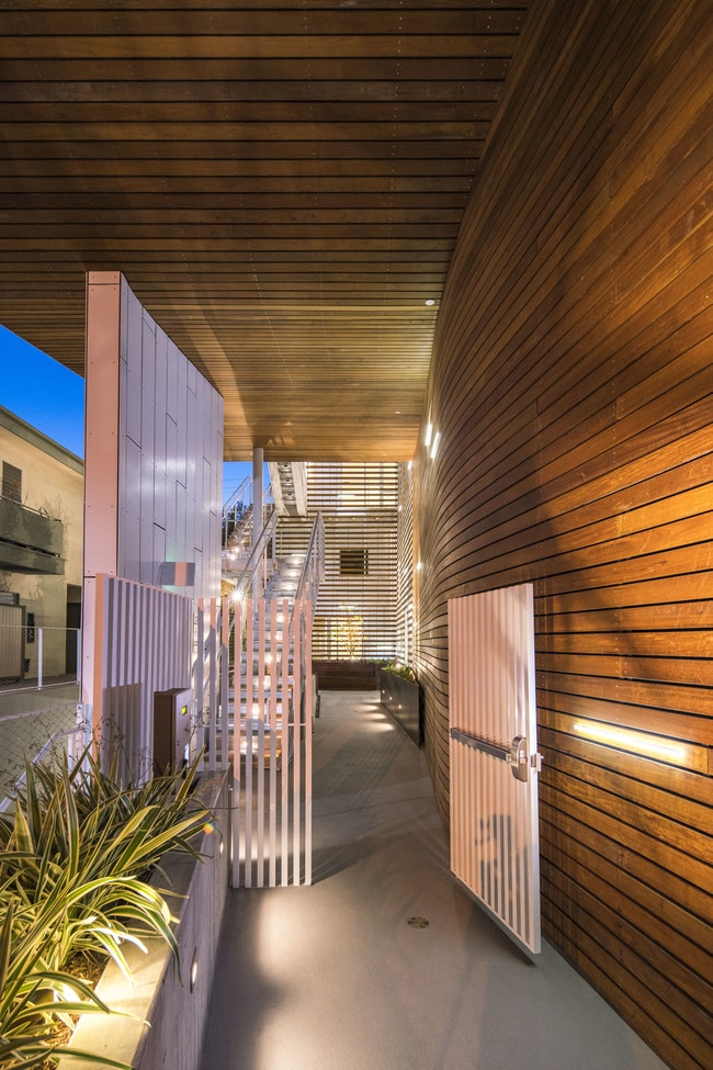 Photo - 935 N San Vicente Blvd Unit 6