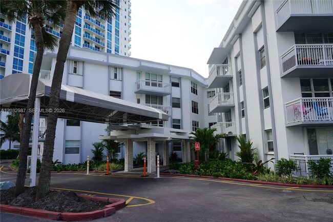 Photo - 1913 S Ocean Dr Unit 405