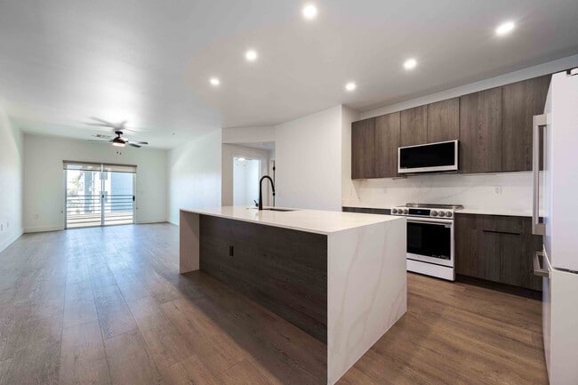 Slate, Scottsdale, AZ, Deluxe Renovations