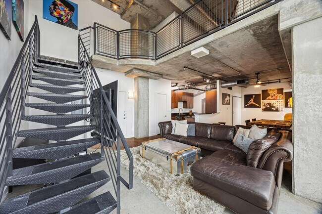 Building Photo - 2000 Bagby St Unit 11423