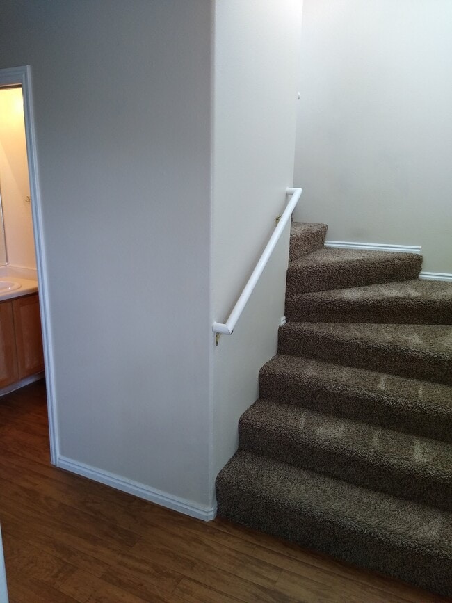 Photo - 334 S 400 E