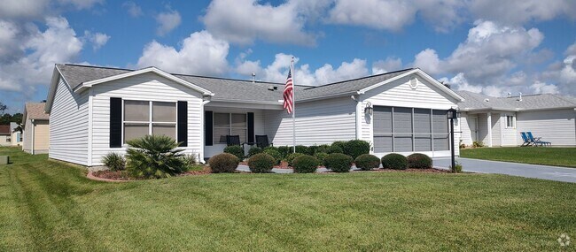 Building Photo - Furnish Single Family Home in The Villages