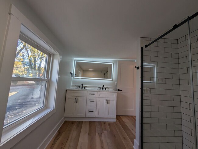 Photo - 125 Maple Manor Dr