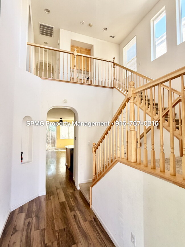 Photo - Beautifully Maintained 3 Bed / 2.5 Bath Home in South Natomas — New Appliances & Community Amenit...