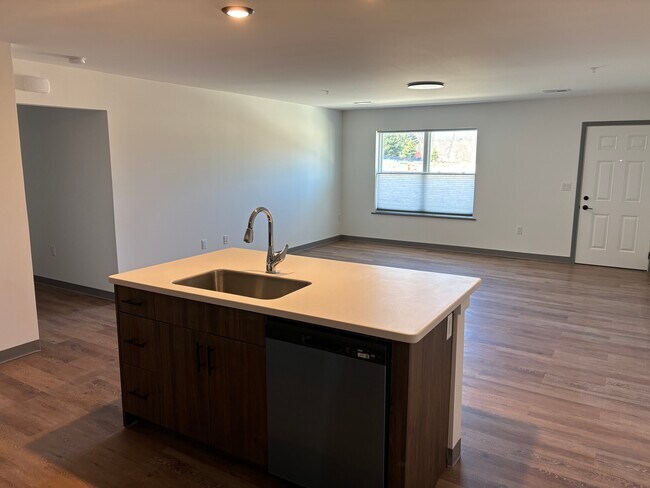 Poplar Grove Apartments