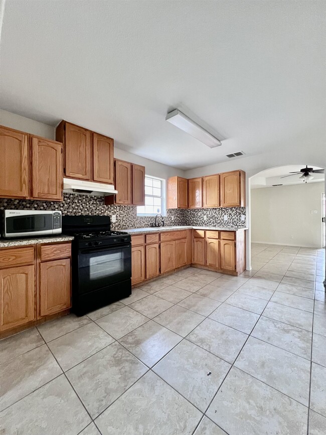 Photo - 3619 Aguanieve Dr