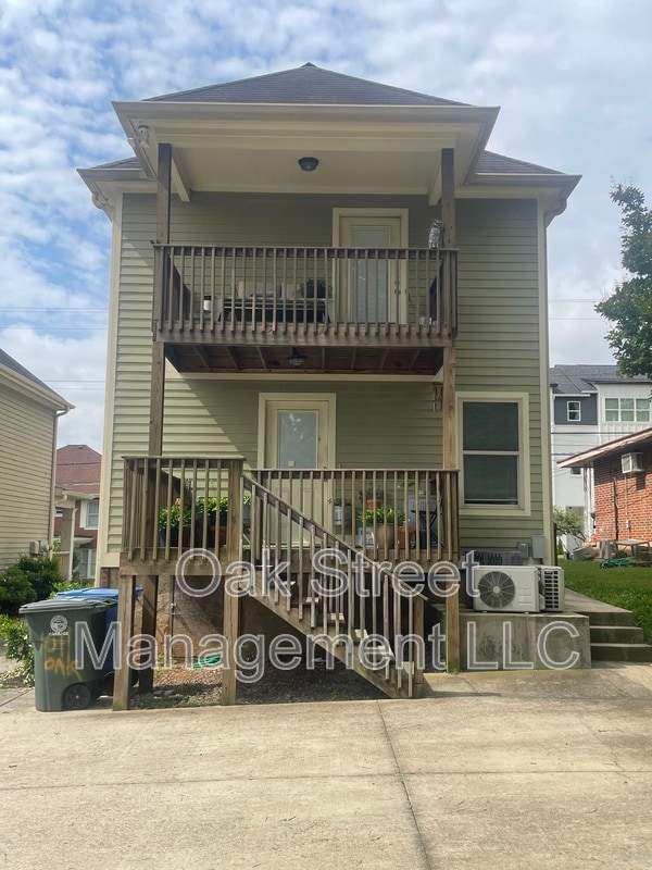 Photo - 1011 Oak St Unit A