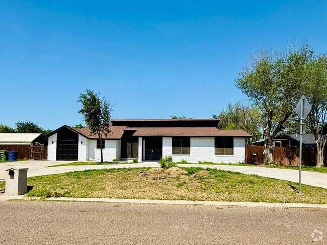 Building Photo - 907 Sandy Ln Rental