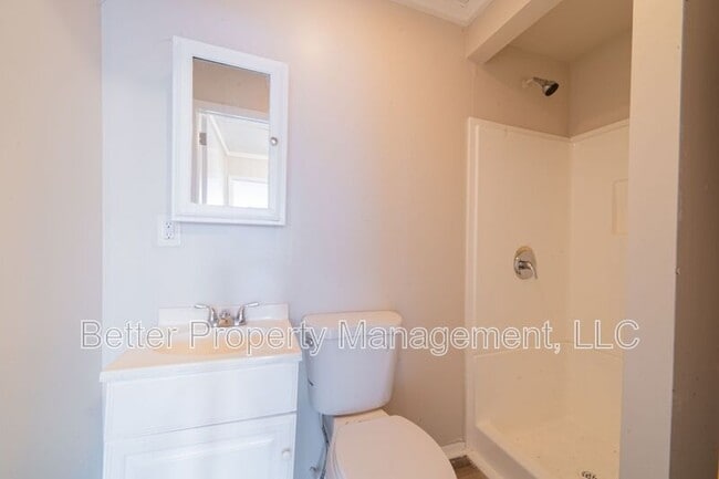 Photo - 112 N High St Unit B3