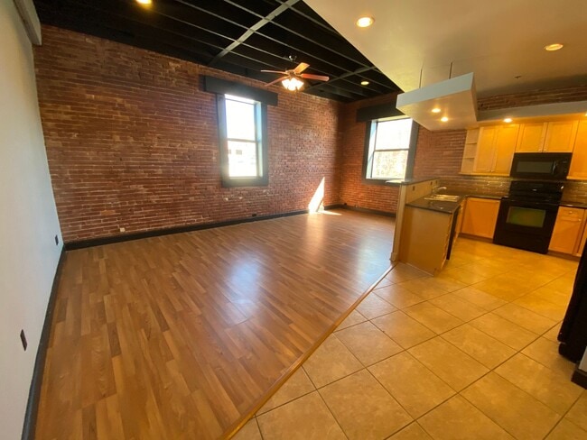 Photo - Beautiful Downtown Springfield Loft