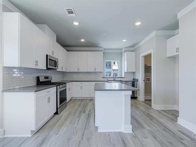 Photo - 3348 Santee St