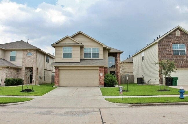 Building Photo - 8922 San Alberto
