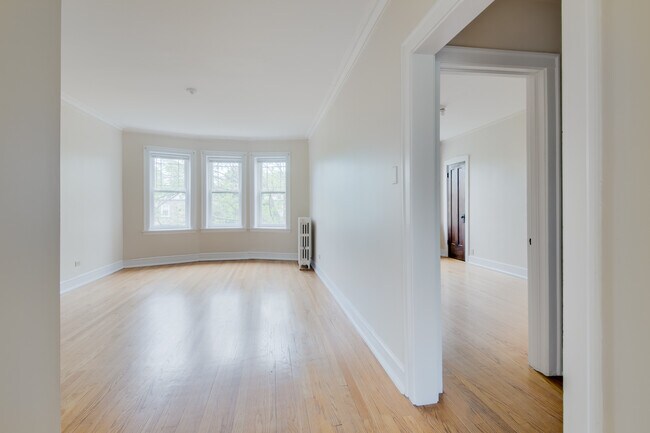 Photo - 1919 W Estes Ave Unit 2N