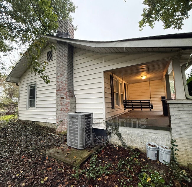 Photo - 109 Pine Ave