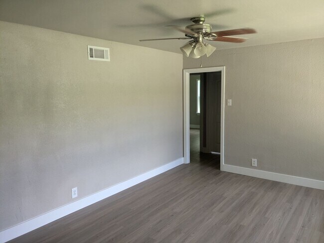 Photo - 2517 Goliad St