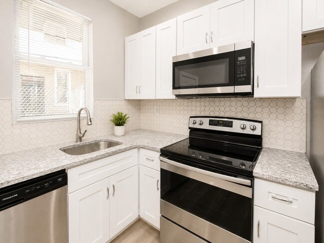 1924 N Napa St