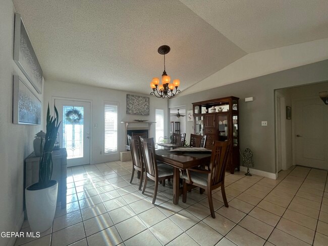 Photo - 157 Lago De Oro Dr