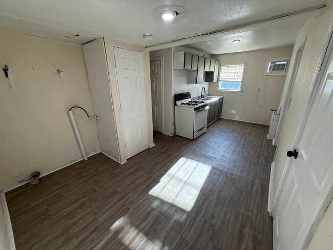 Photo - Lebanon rear