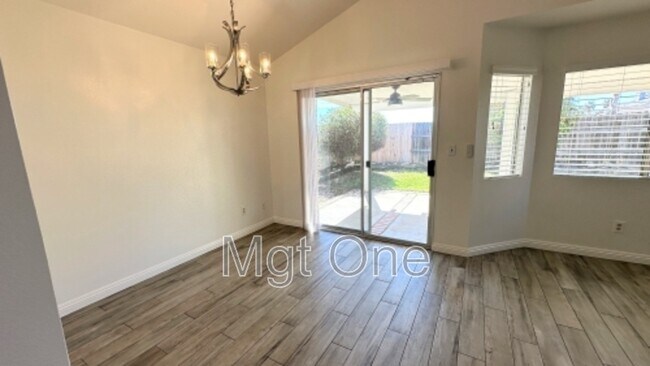 Photo - 23097 Mansfield Ln