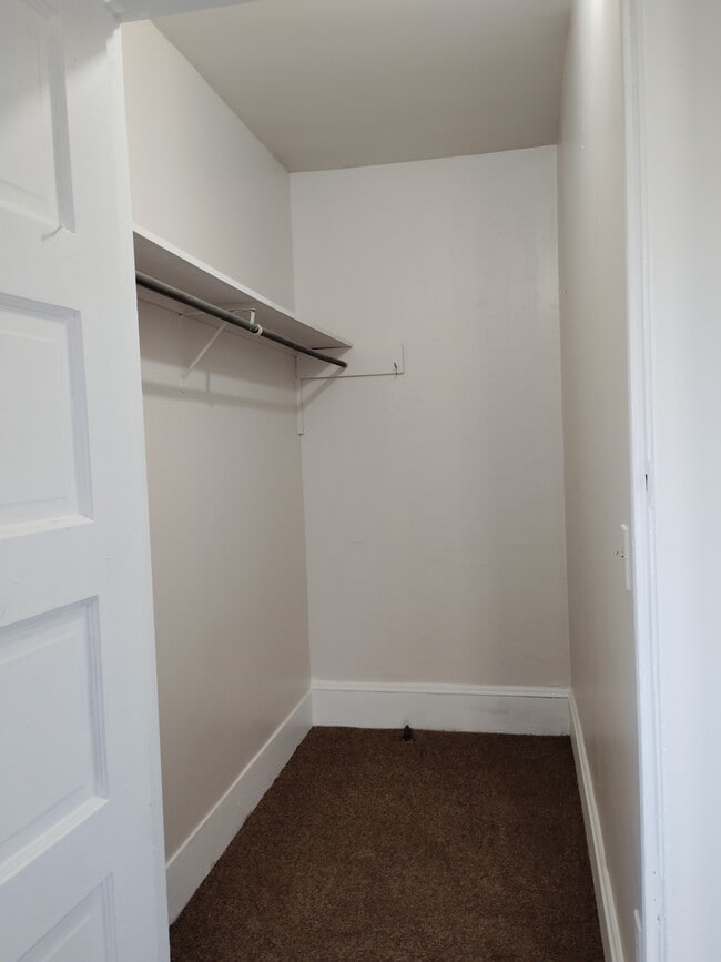 Photo - 9521 Macon Ave