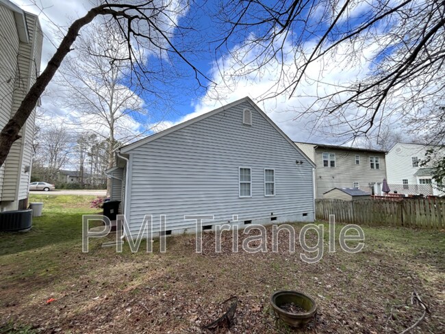 Photo - 2637 Sierra Dr