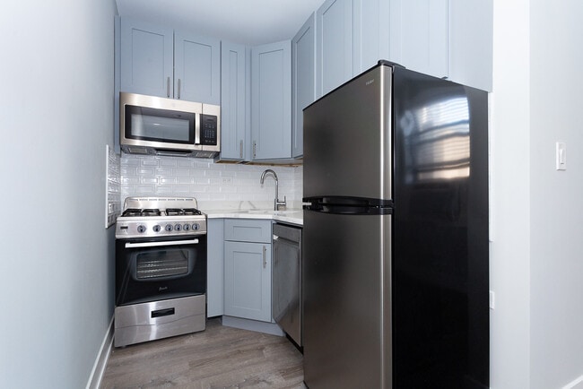 Photo - 545 W Belmont Ave Unit D6