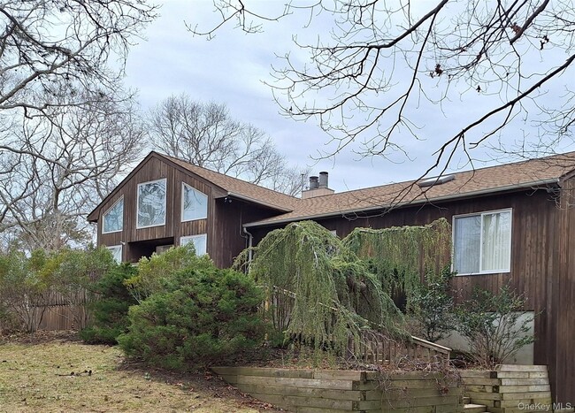 Building Photo - 7 Clay Pit Rd