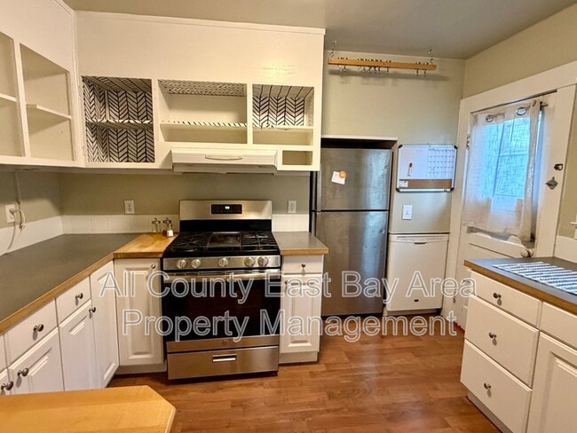 Photo - 2306 Spaulding Ave