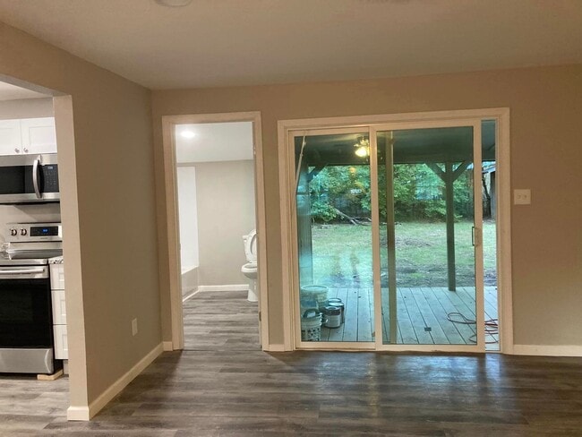 Photo - 1295 15th St SE