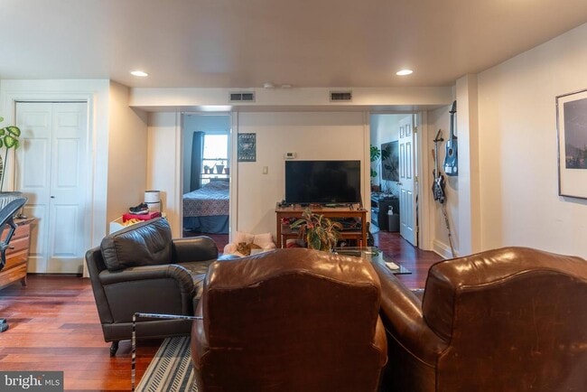 Photo - 1769 Frankford Ave Unit 5