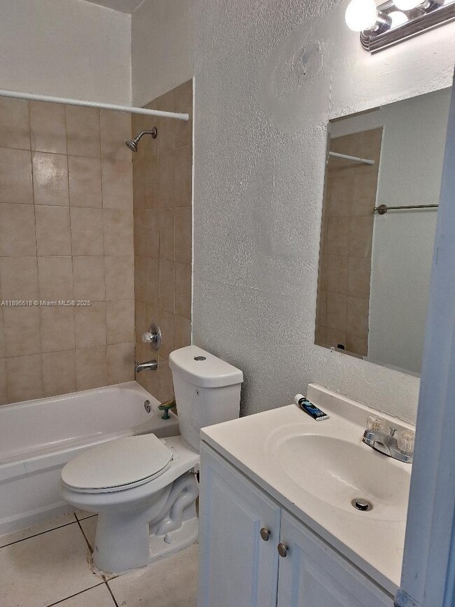 Photo - 28412 SW 141st Pl