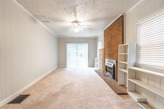 Photo - 205 N Glover St