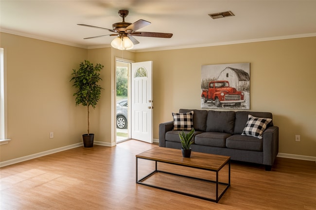 Building Photo - 6745 A Alma St Unit Apt A