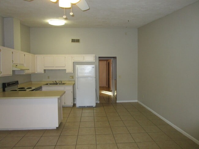 Photo - 218 White Dr