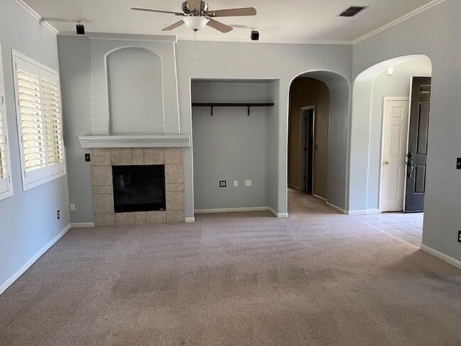 Photo - Desirable 3 bedroom 2 bath Home in Roseville