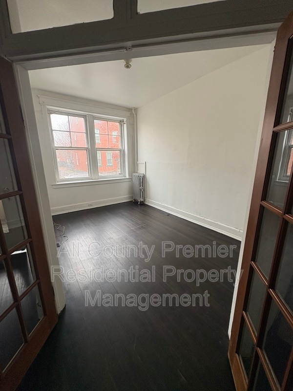 Photo - 67 1/2 Bellevue Avenue