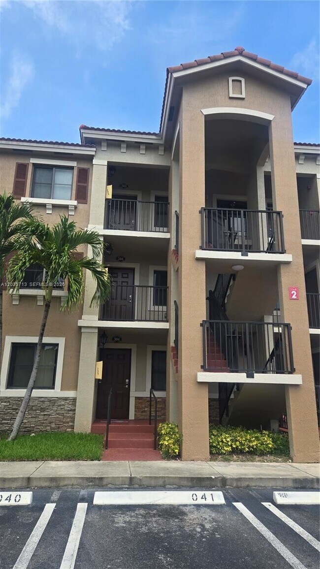 Building Photo - 22421 SW 88th Pl Unit 303-2