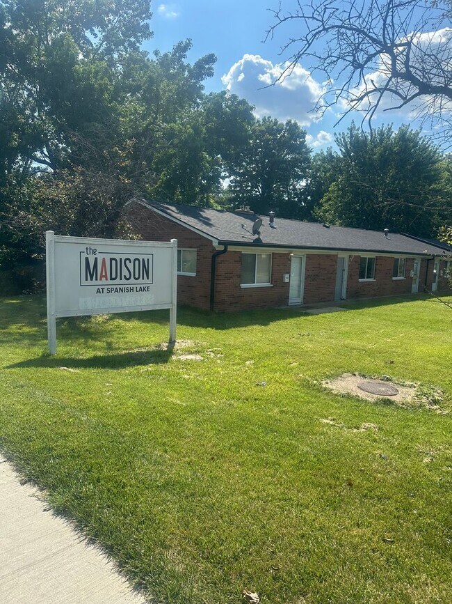 Photo - 1574-1574 Leonaire Ct Apartment Unit 1557