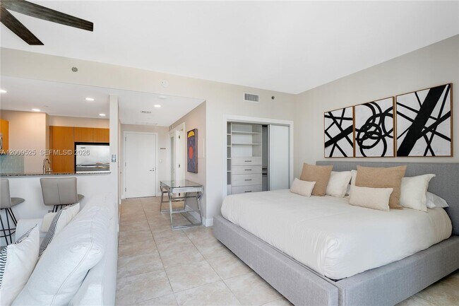 Photo - 1060 Brickell Ave Unit 3209