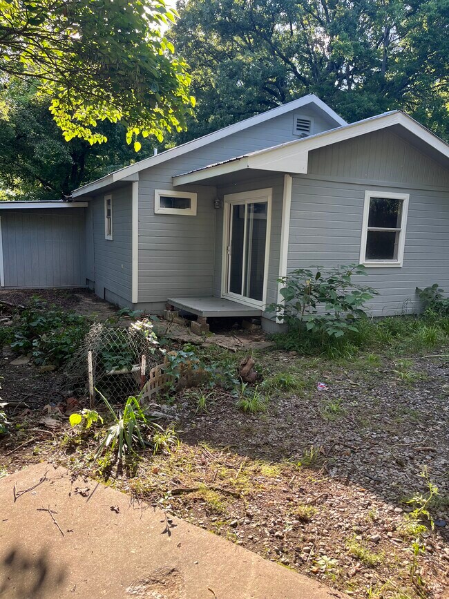 Photo - 1007 Carter St