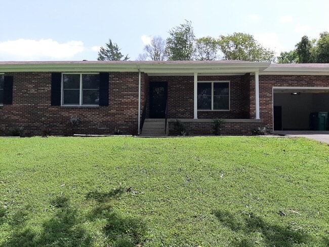 Building Photo - 107 Hillwood Dr Rental