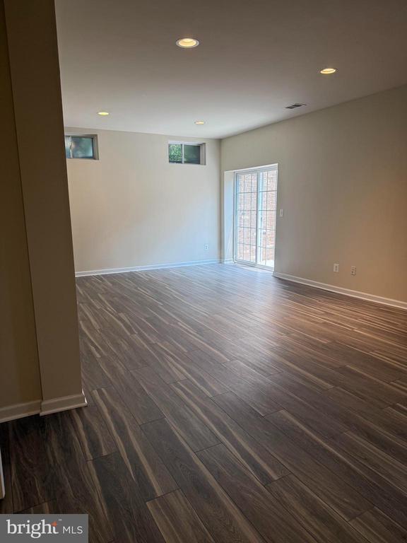 Photo - 10892 Clara Barton Dr