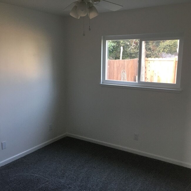 Photo - 3526 W Tulare Ave Casa