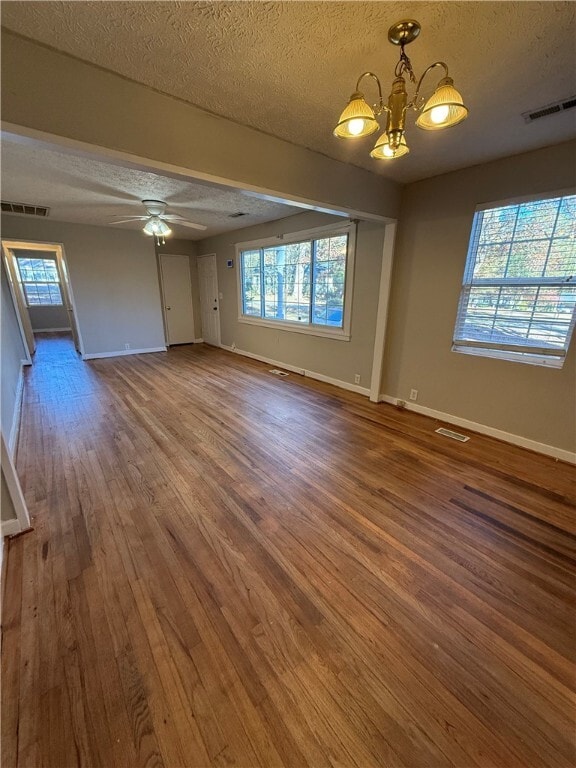 Photo - 939 Chester Cir