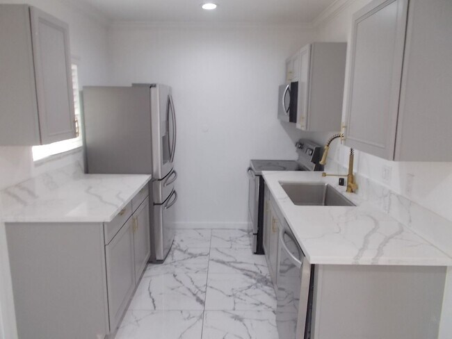 245 N 23rd St Unit 245 N 23rd St