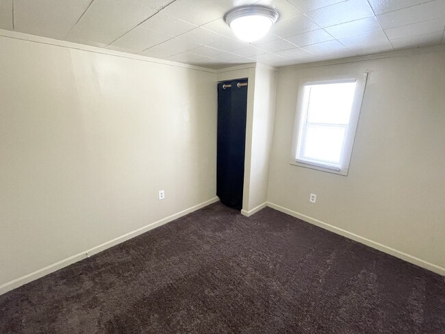 Photo - 3 Bedroom conveniently located near the thriving Twin Aire neighborhood