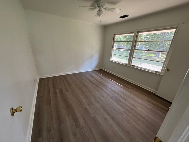 Photo - 1276 Denton Rd