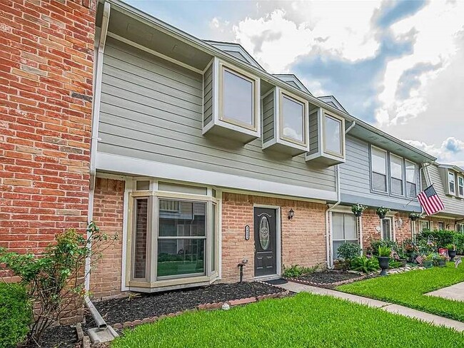 Photo - 14688 Perthshire Rd Unidad C Rental