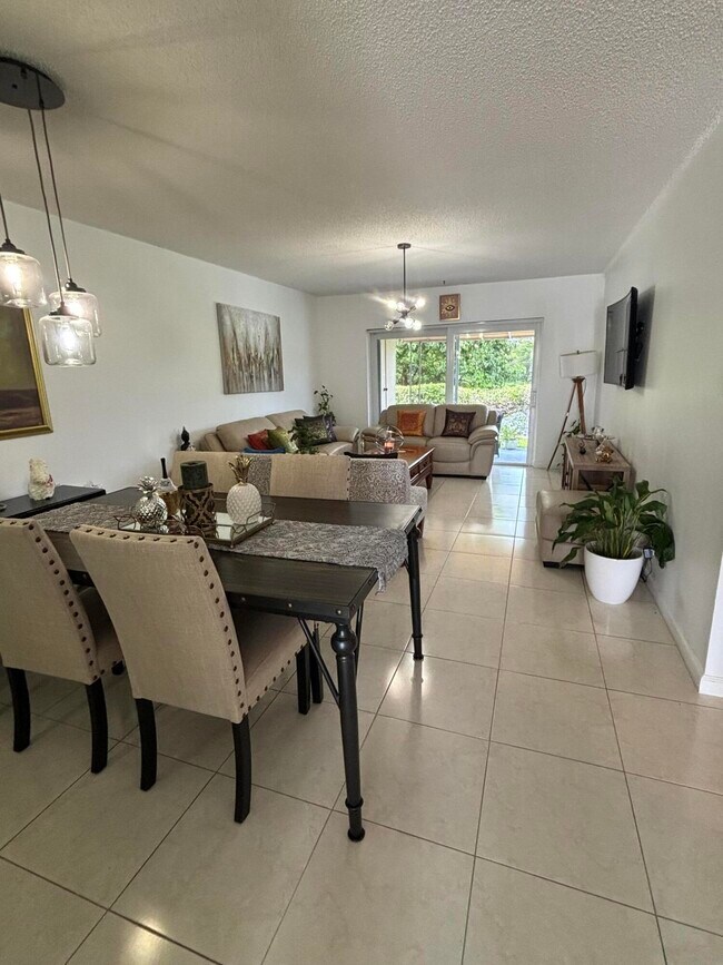 Photo - 8833 Bella Vista Dr Unit 8833