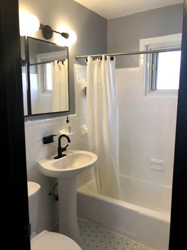 Photo - 2444 S Culpeper St